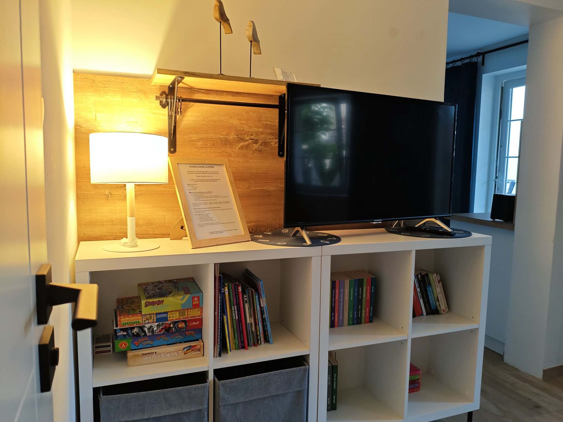 Biblioteczka i gry planszowe